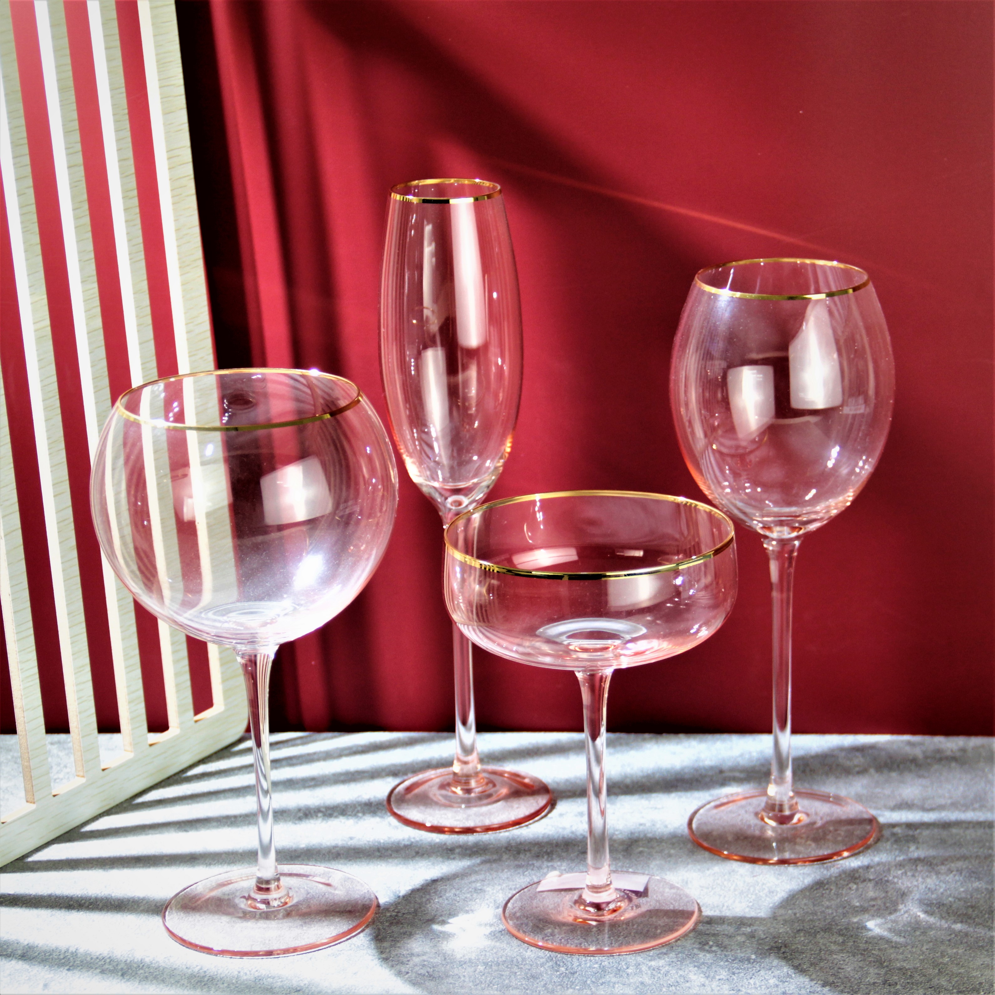 Hand Blown Crystal Gold Rimmed Red Wine Glasses Champagne Flutes Coupe Glass Set CXW750