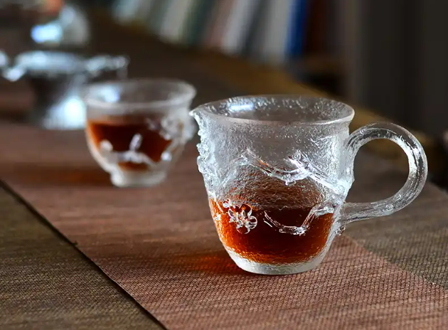 玻璃茶杯.png