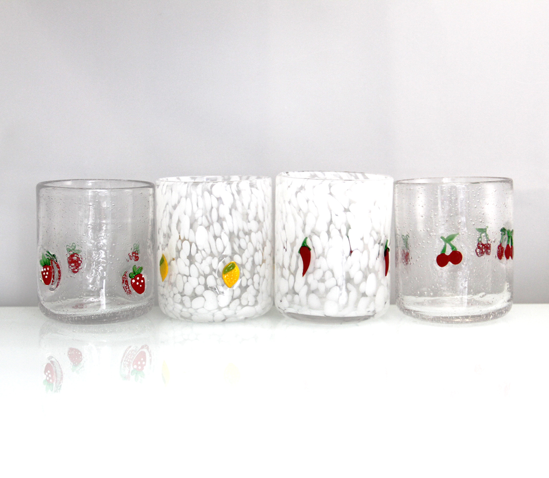 bubble tumbler with red ribborn icon design